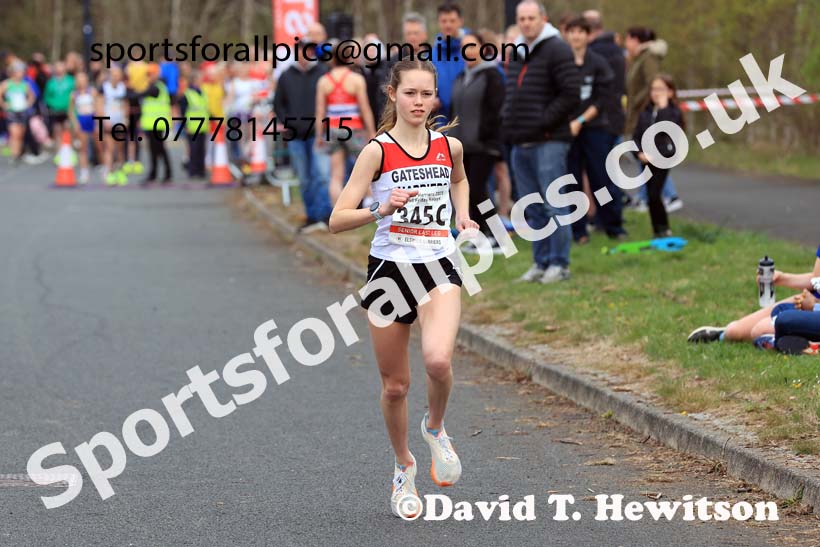 SSenior womens relay, 2025 Elswick Harriers Good Friday Road Relays, Newburn, Newcastle upon Tyne. Photo: David T. Hewitson/Sports for All Pics